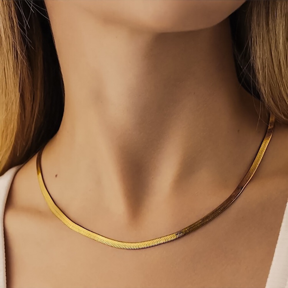 ⚜️𝟯𝟬%𝗢𝗙𝗙 𝗯𝘂𝗻𝗱𝗹𝗲𝘀 𝟯+⚜️ NEW Herringbone Chain Stainless Steel Necklace - Picture 9 of 12